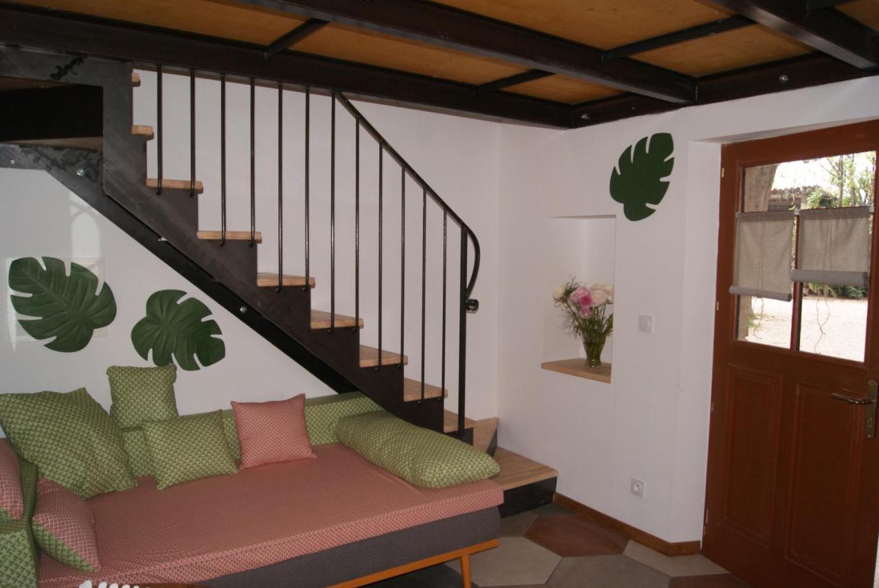 Le Bourguet Bed and Breakfast Solliès-Pont Exteriör bild